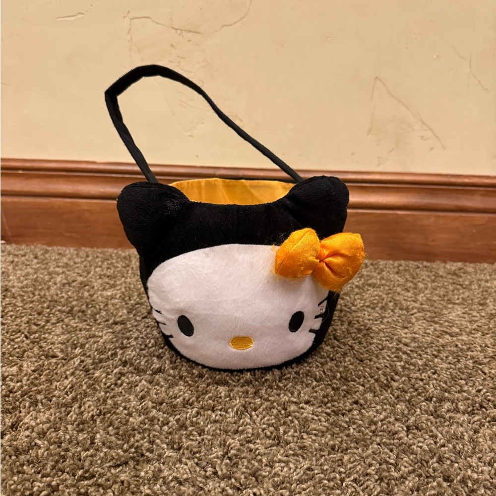Hello Kitty Plush Basket